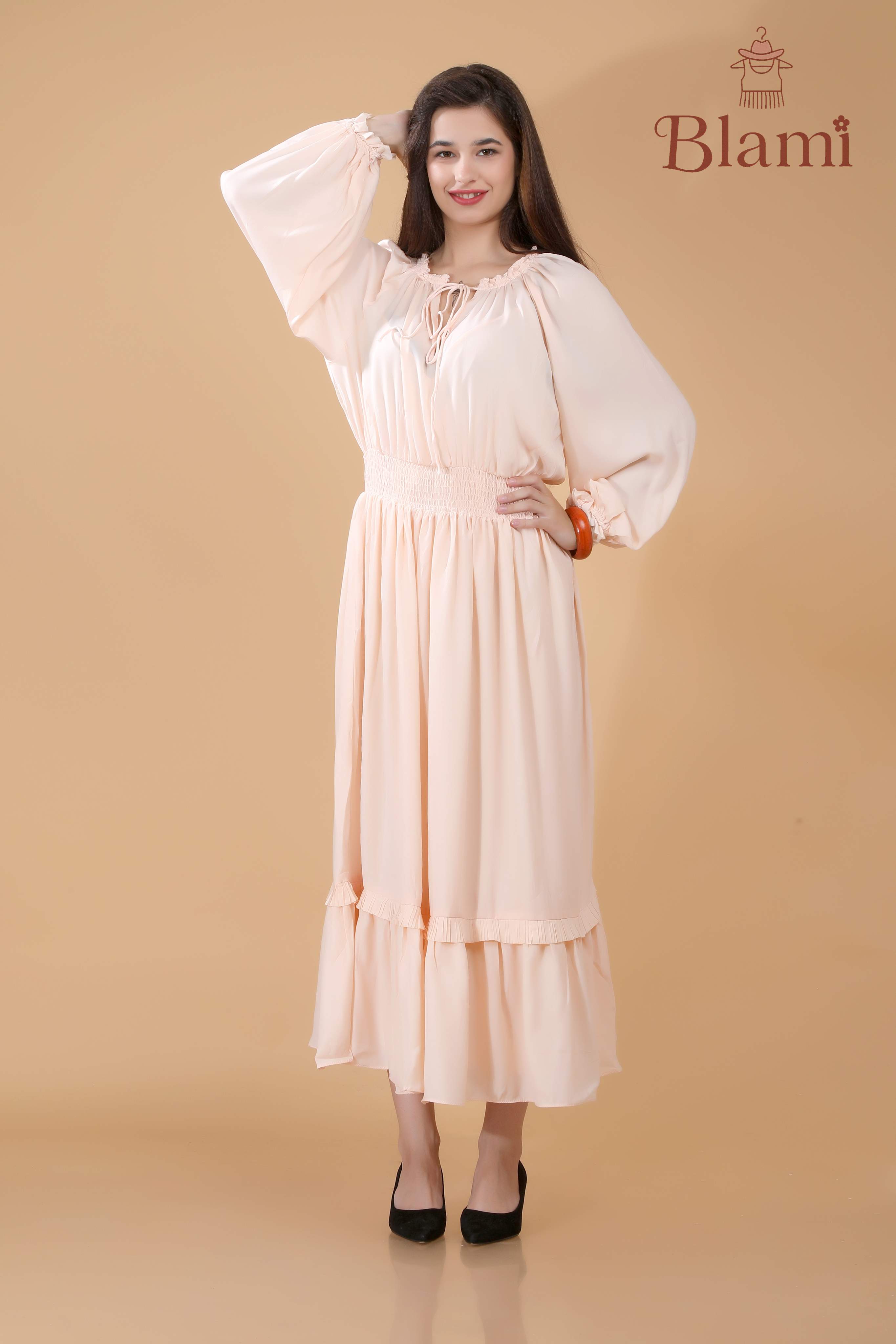 Blami Elegant Peach Maxi Dress – Smocked Waist & Balloon Sleeves